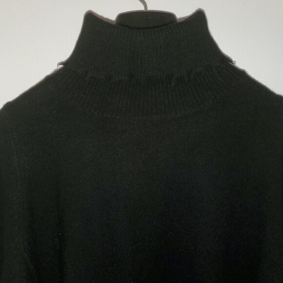FREI-MUT Black Hyde Turtleneck - Picture 6 of 8